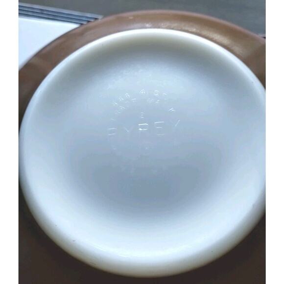 Pyrex Vintage 444 Brown Gold Cinderella 4Qt Mixing Bowl Early American - Picture 8 of 16